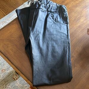 VENTI6 Faux leather pants